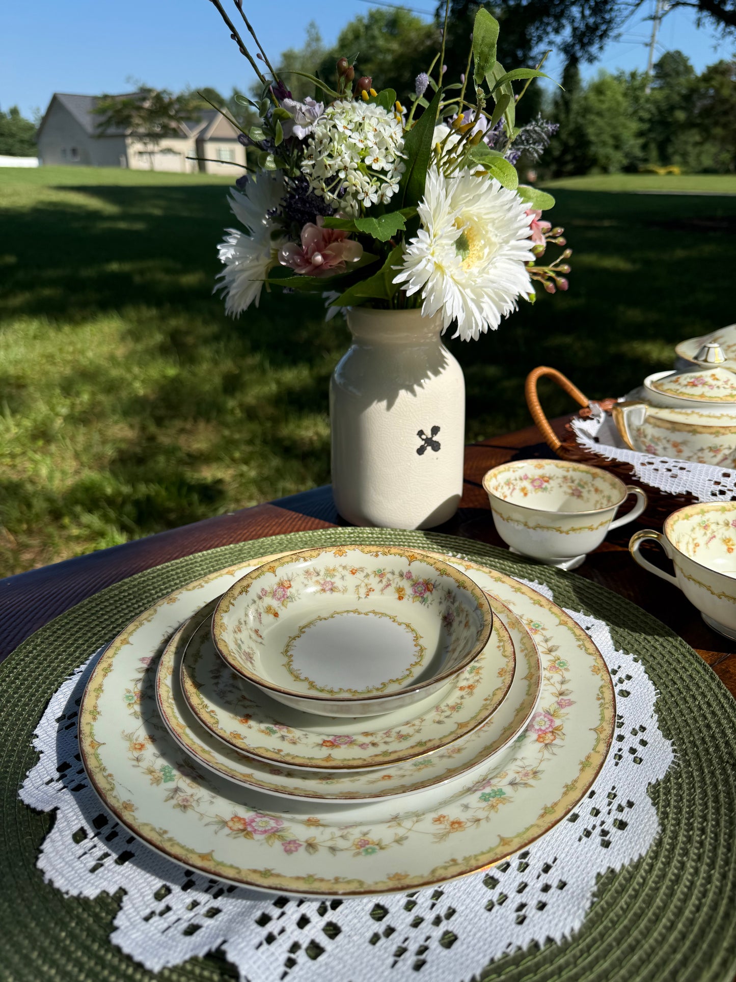 Noritake "Reina" China Set: Large 55 Piece Set in Mixed Condition