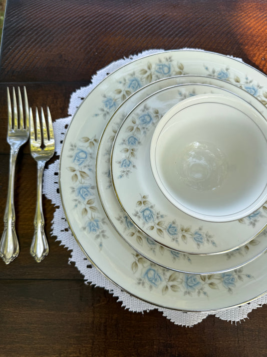 Lennold fine china "Rhapsody" Set