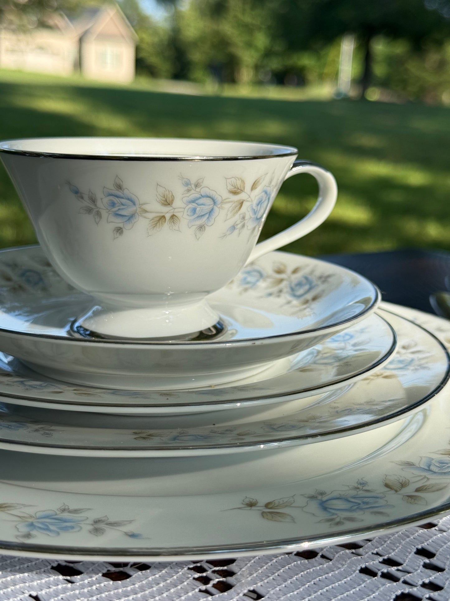 Lennold fine china "Rhapsody" Set